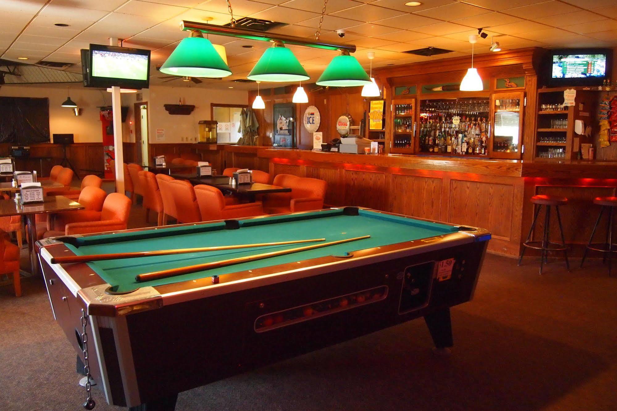 Country Squire Inn